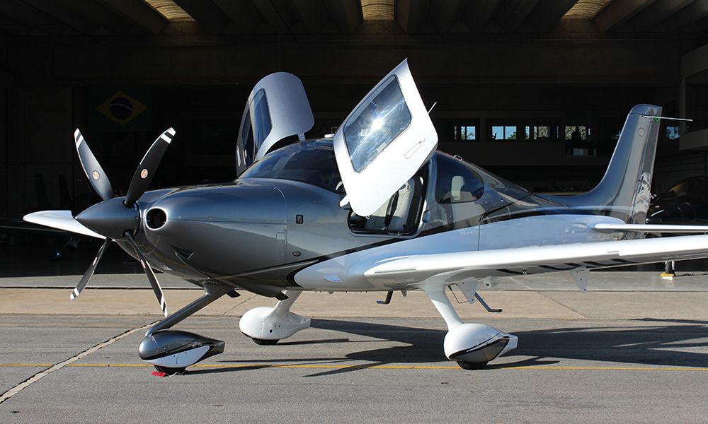 CIRRUS SR22T G7 GTS 2024