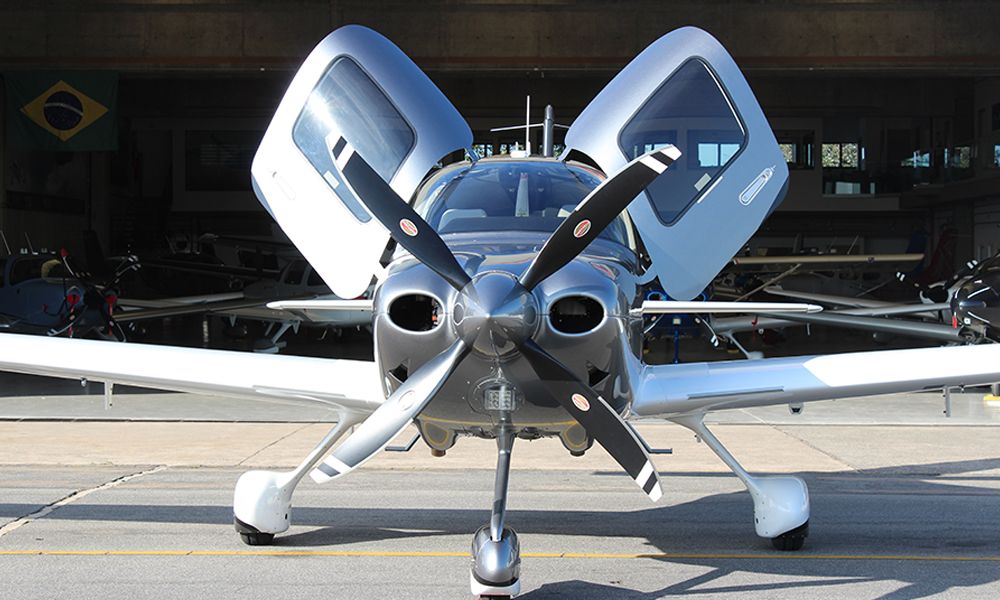 CIRRUS SR22T G7 GTS 2024