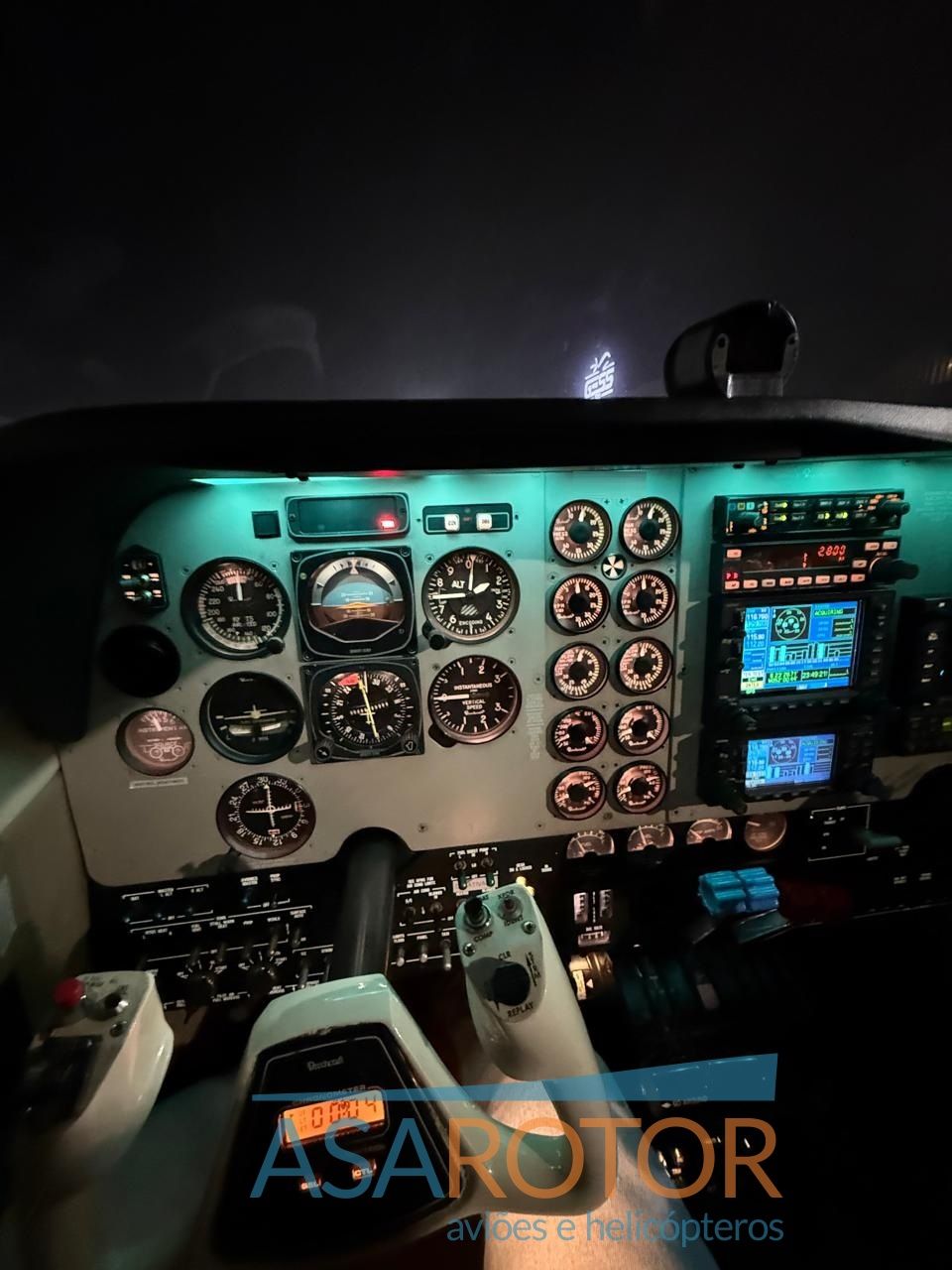 BEECHCRAFT BARON B58 2001
