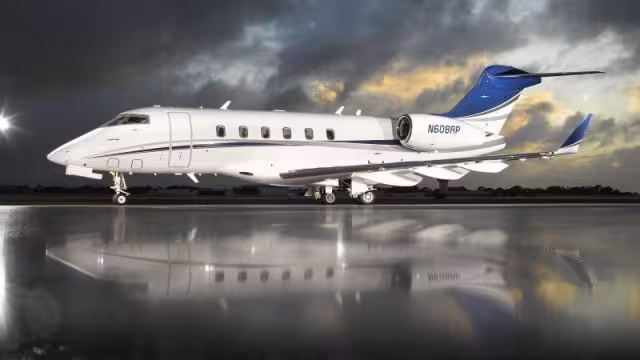 BOMBARDIER CHALLENGER 300 2012