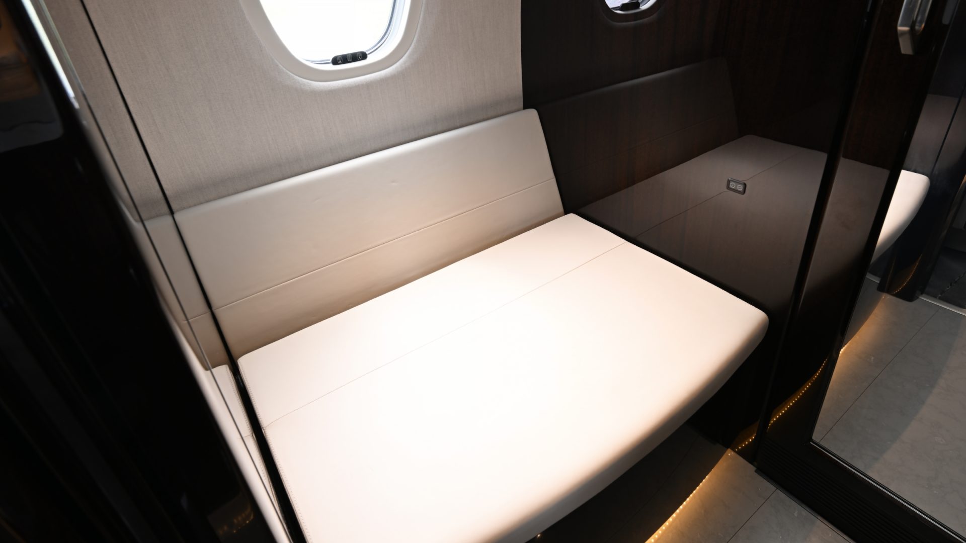 CESSNA CITATION LONGITUDE 2025