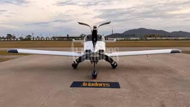 FLYER RV-10 2017