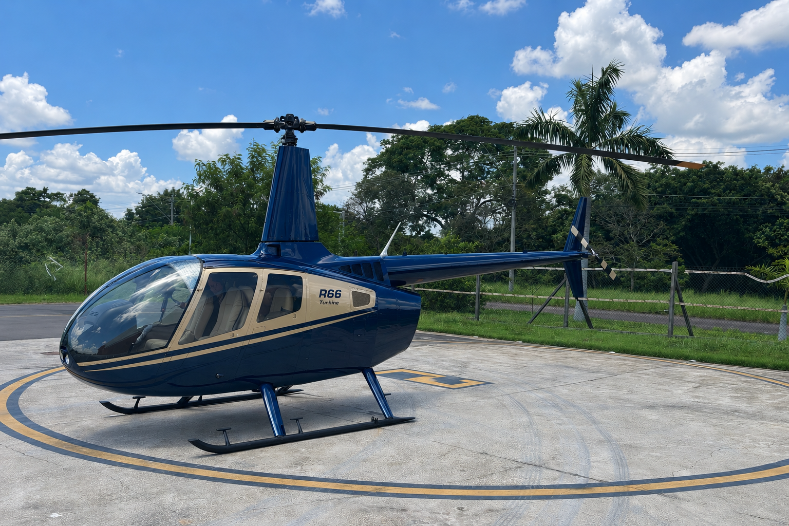 ROBINSON R66 2022