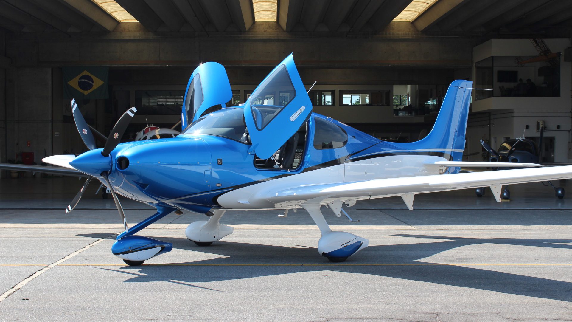 CIRRUS SR22T G7 GTS 2024