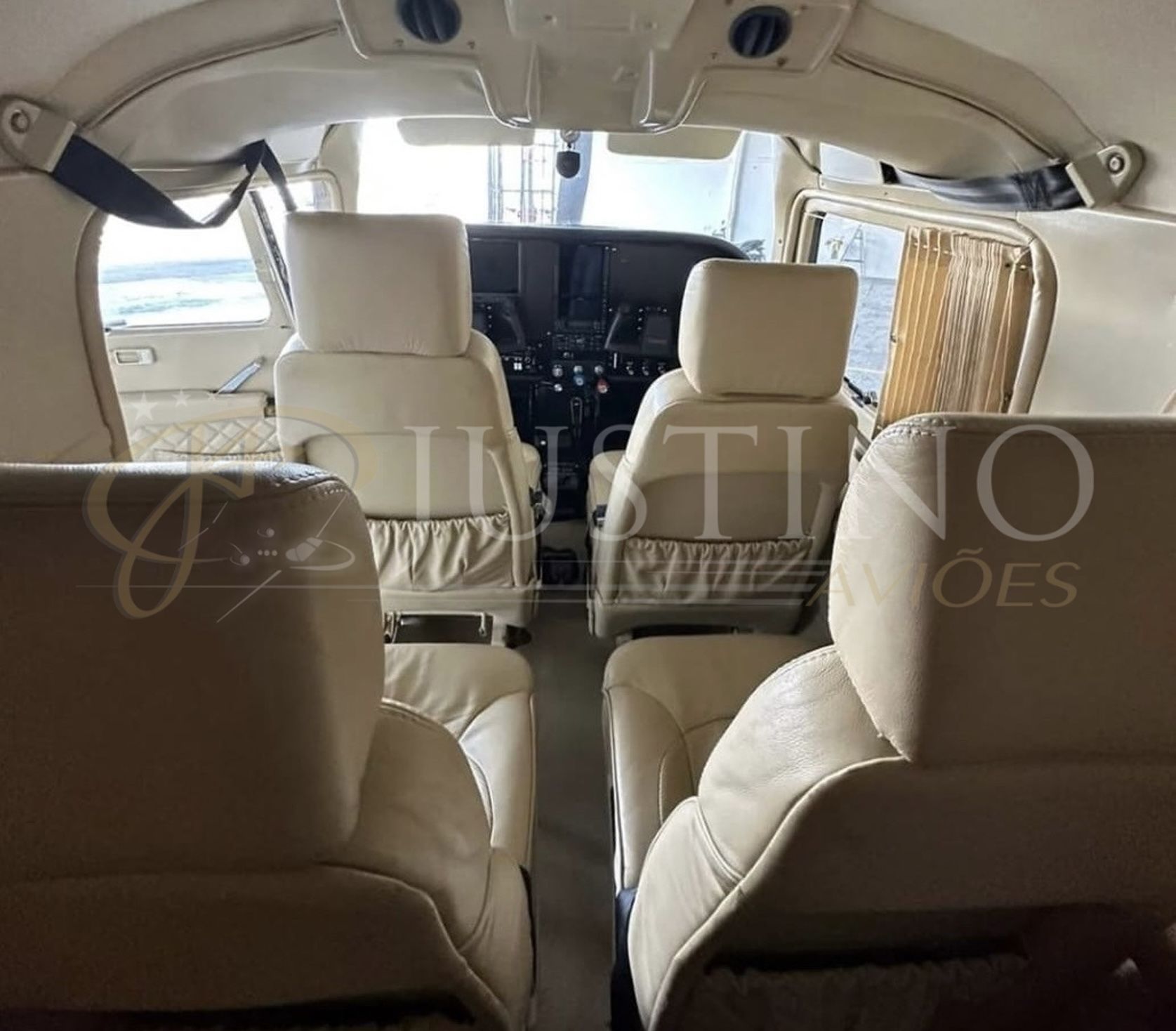 CESSNA 210N CENTURION 1984