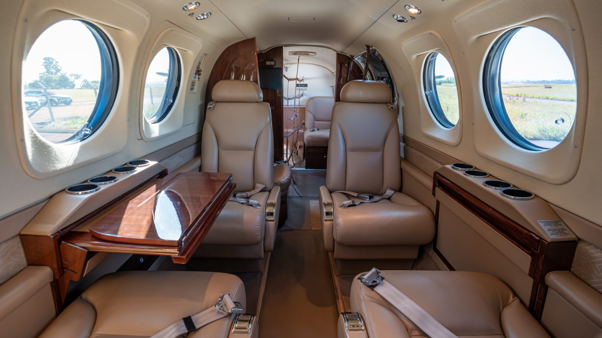 BEECHCRAFT KING AIR C90GTX 2012