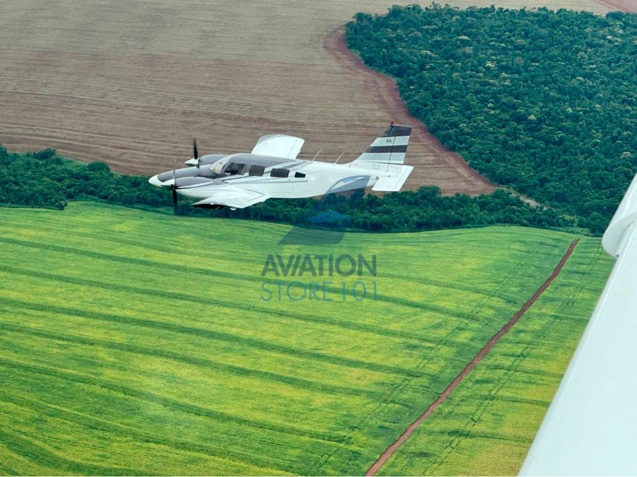 EMBRAER SENECA III EMB-810D 1990