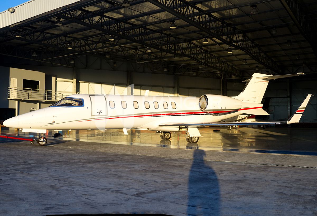 BOMBARDIER LEARJET 40XR 2011