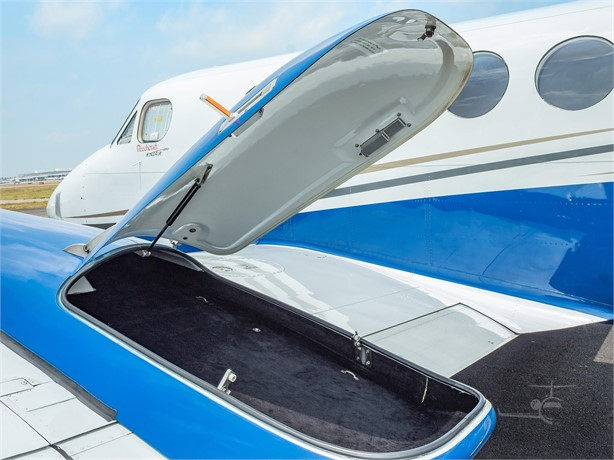 BEECHCRAFT KING AIR B200 1982