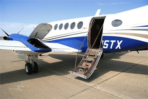 BEECHCRAFT KING AIR B200 1982