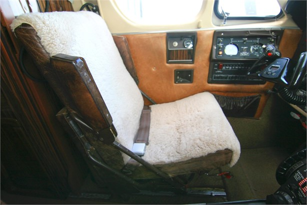 BEECHCRAFT KING AIR B200 1982