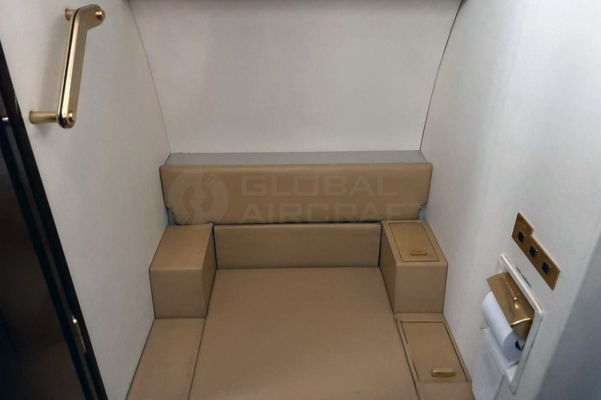 DASSAULT FALCON 2000 2004