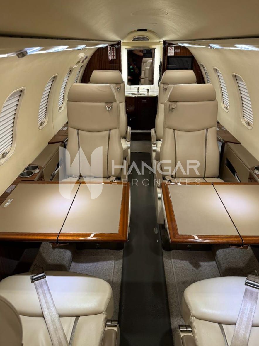 BOMBARDIER LEARJET 40XR 2011