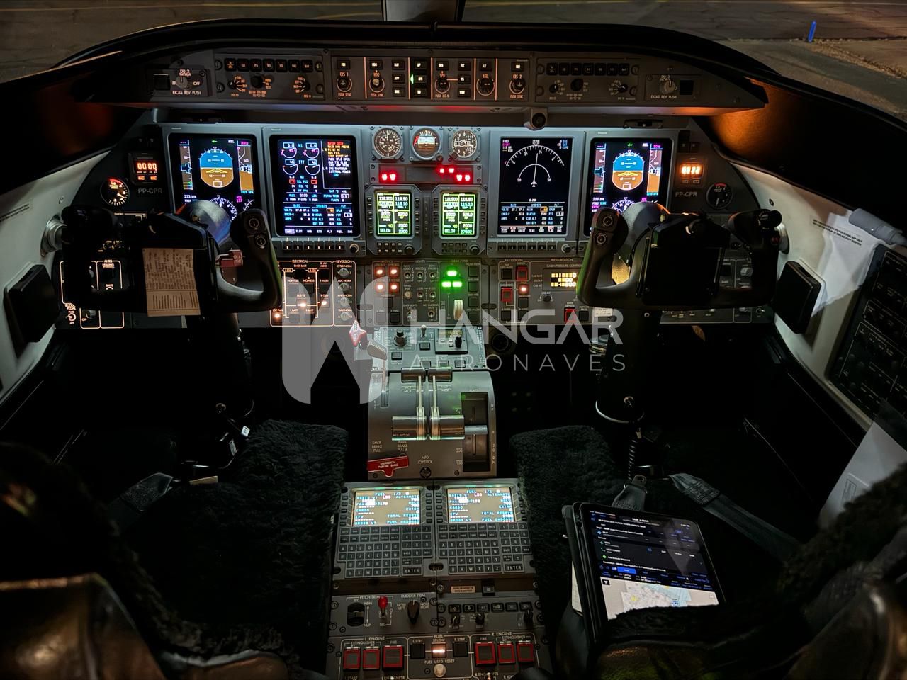 BOMBARDIER LEARJET 40XR 2011