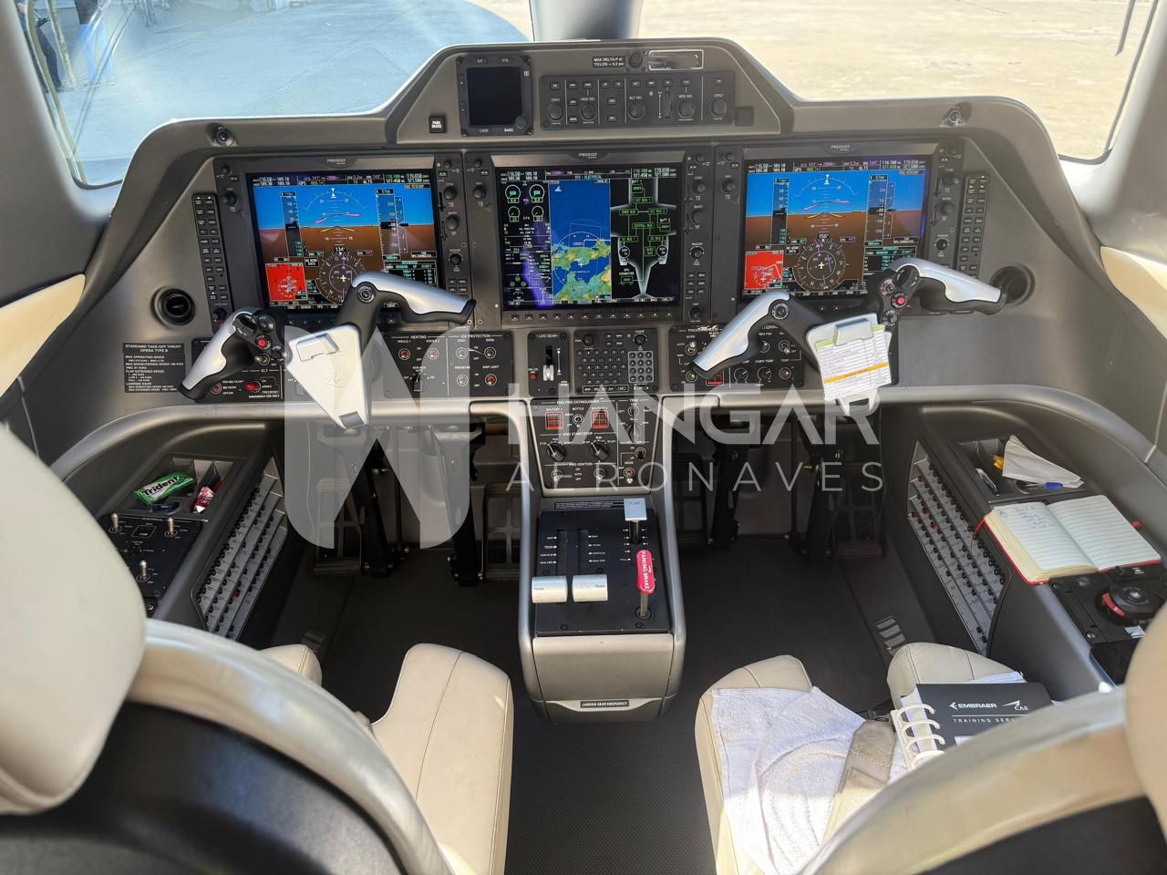 EMBRAER PHENOM 100 2012