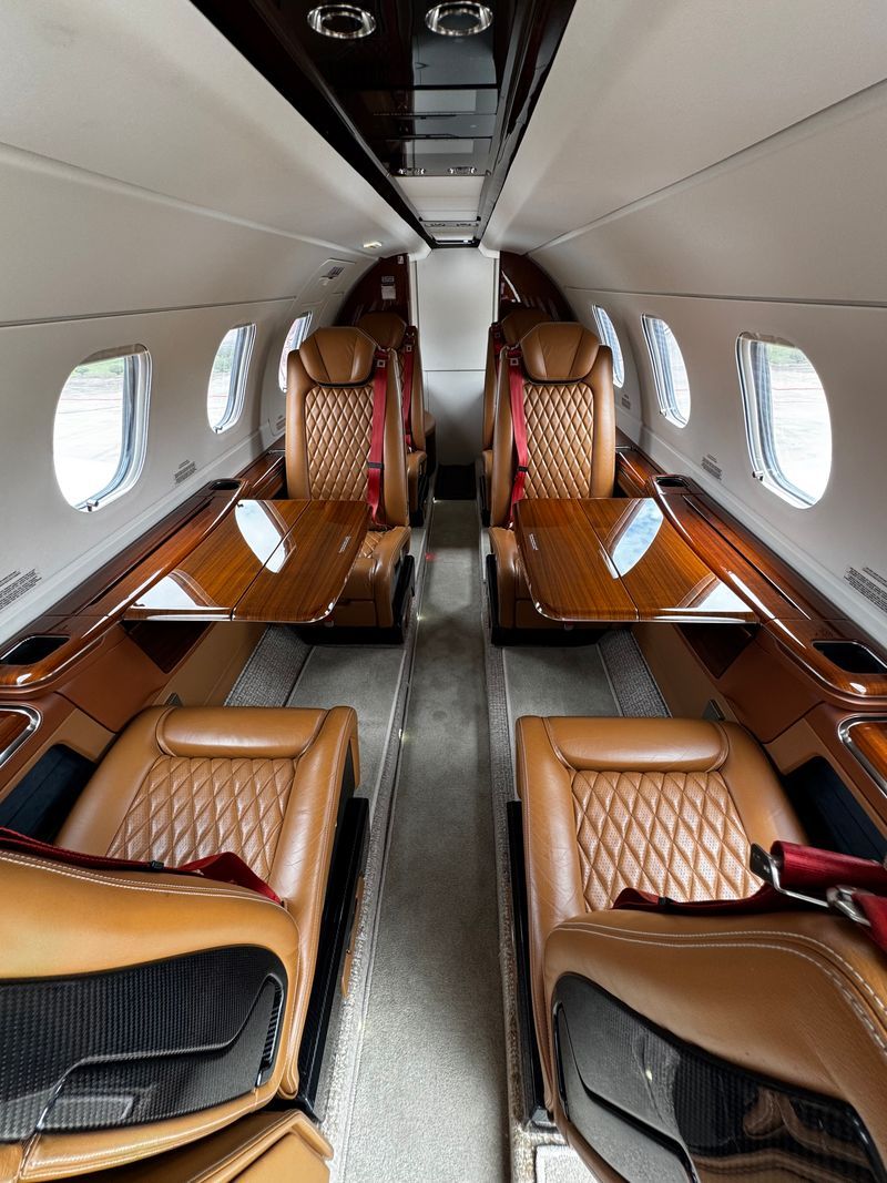 EMBRAER PHENOM 300E 2018