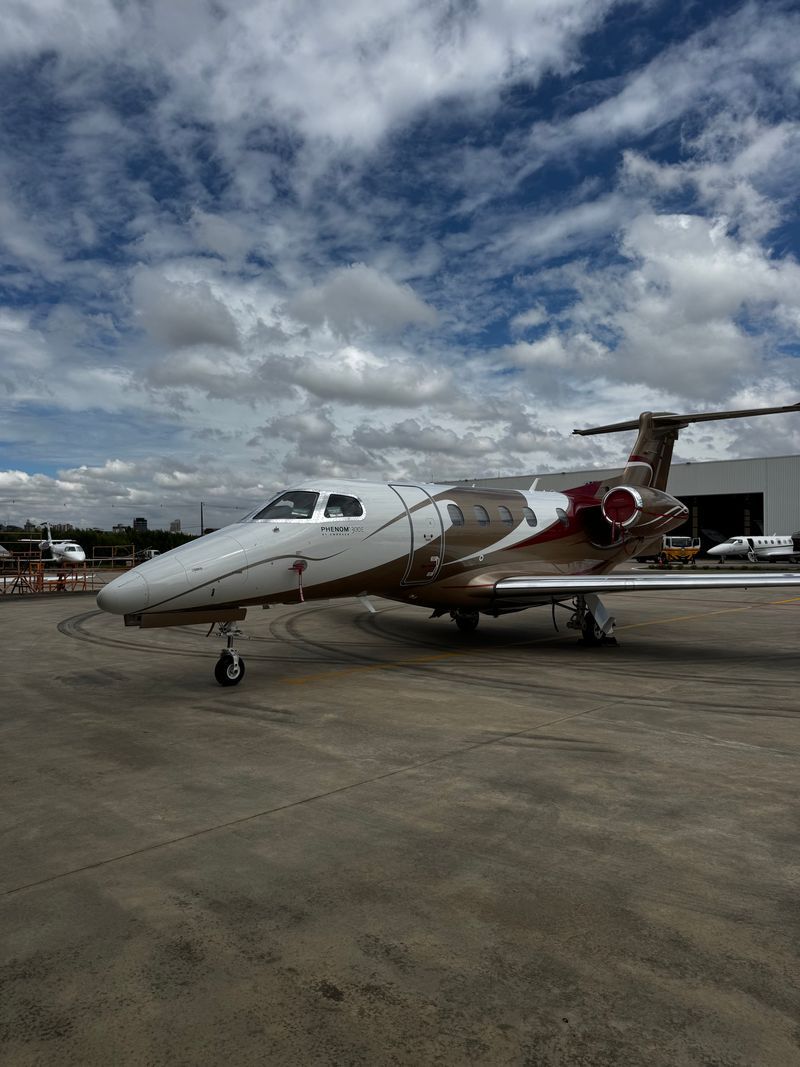 EMBRAER PHENOM 300E 2018
