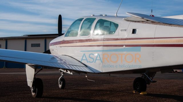 BEECHCRAFT BONANZA F33A 1975