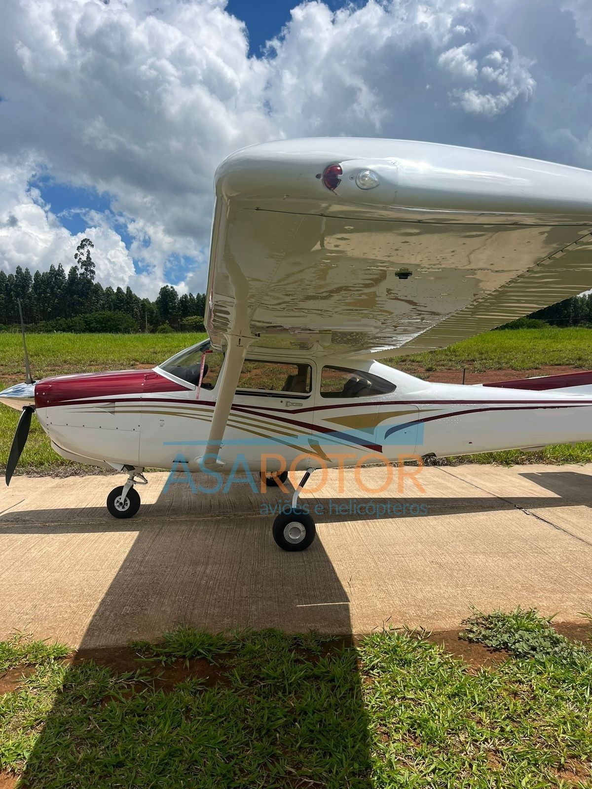 CESSNA R182 SKYLANE RG 1981