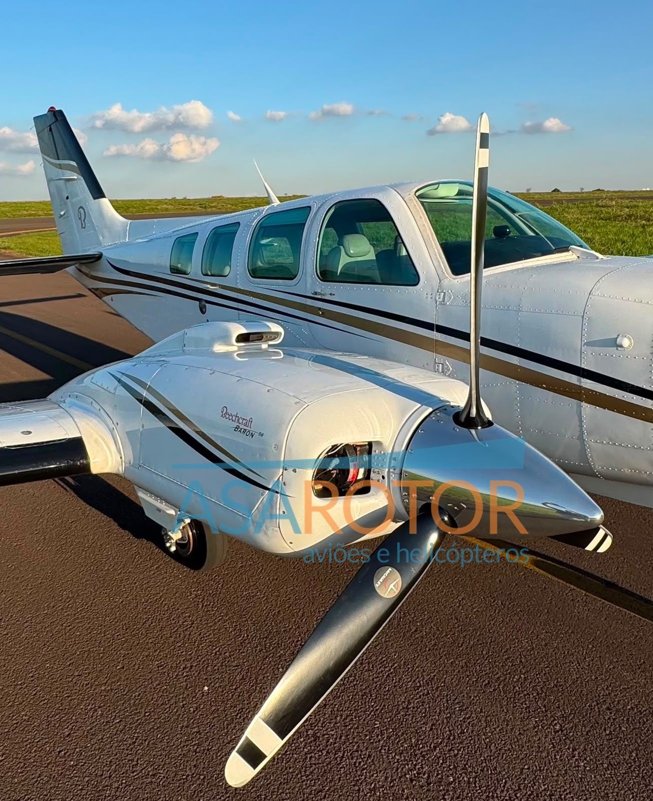 BEECHCRAFT BARON B58 1999