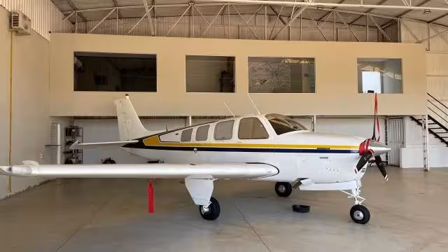BEECHCRAFT BONANZA A36 1975