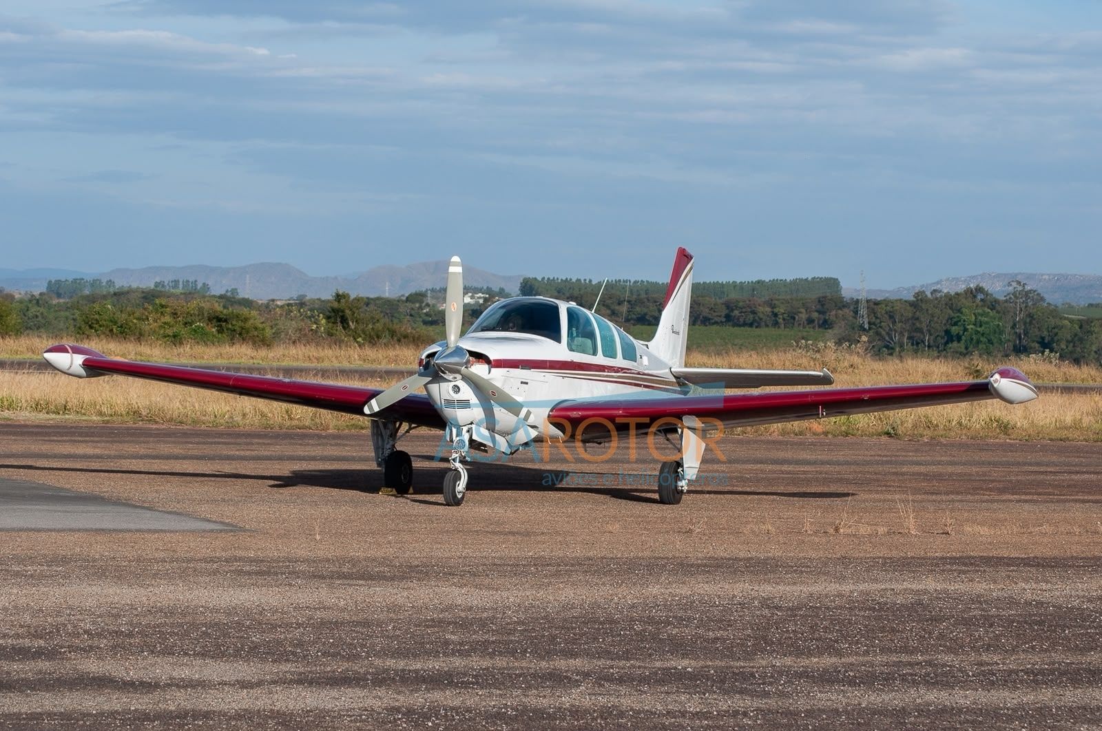 BEECHCRAFT BONANZA F33A 1975