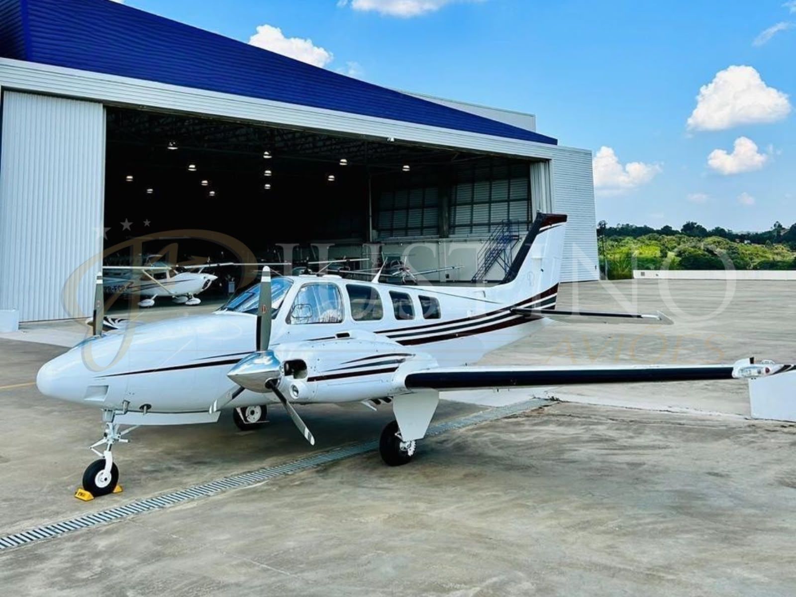BEECHCRAFT BARON G58 2007 — foto 5 de 8