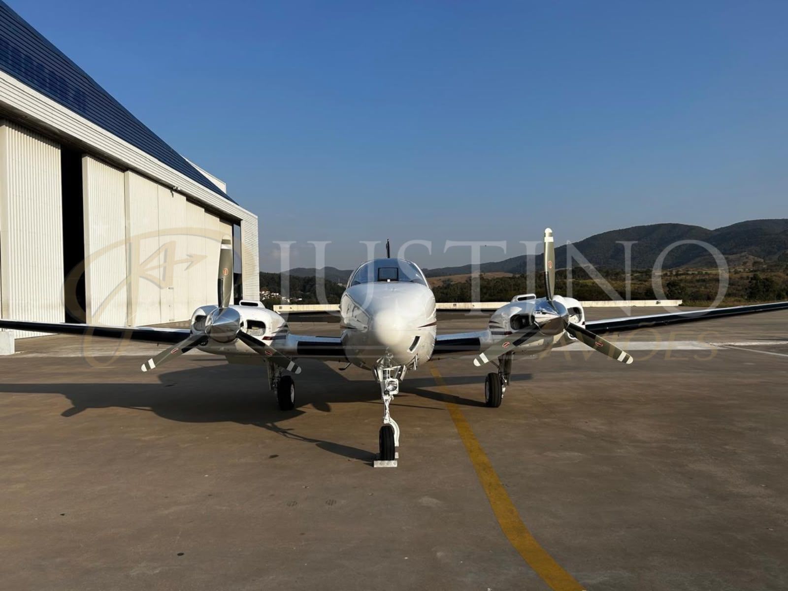 BEECHCRAFT BARON G58 2007 — foto 7 de 8
