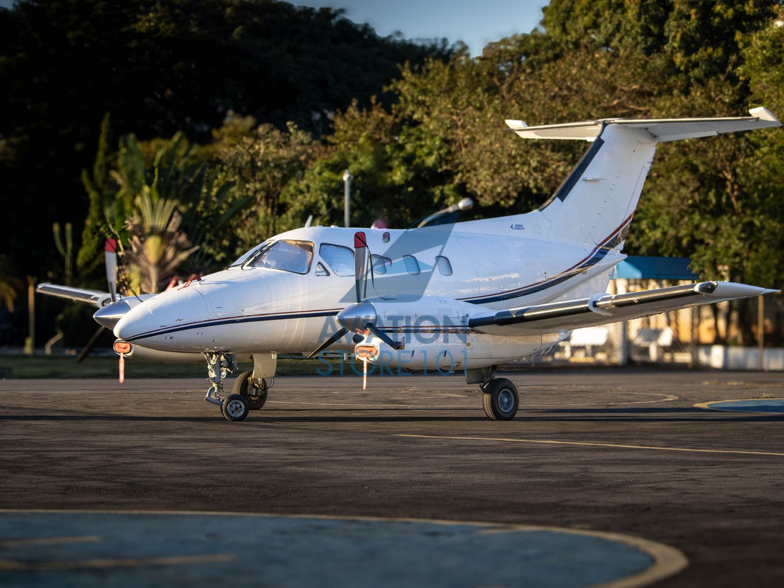EMBRAER XINGU EMB-121A 1979 — foto 1 de 21
