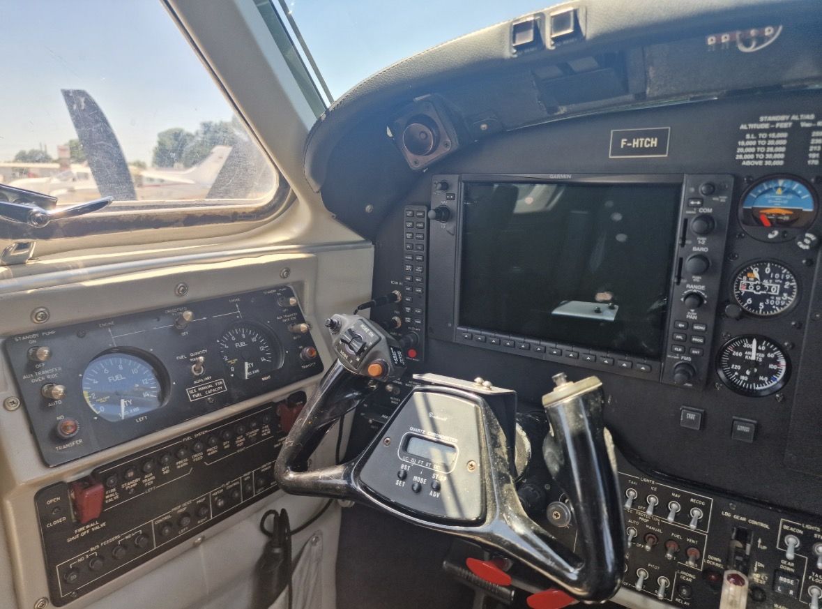 BEECHCRAFT KING AIR B200 BLACKHAWK XP61 1982