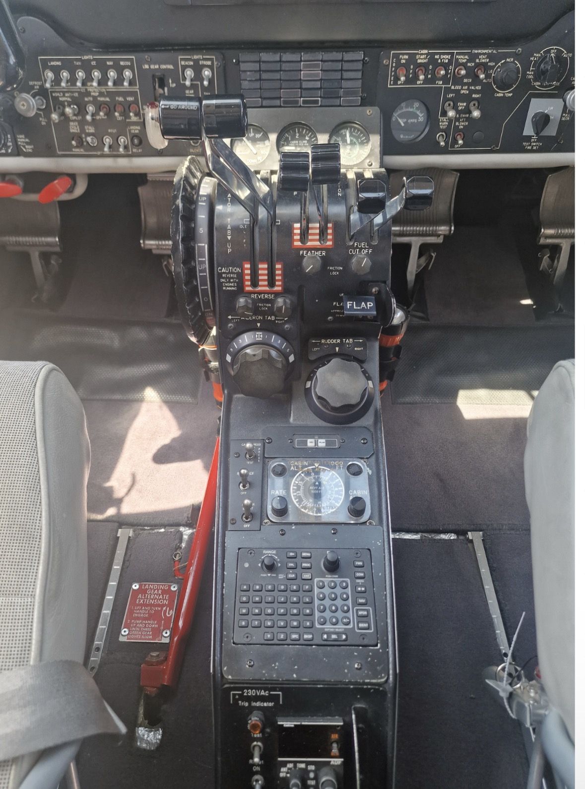 BEECHCRAFT KING AIR B200 BLACKHAWK XP61 1982