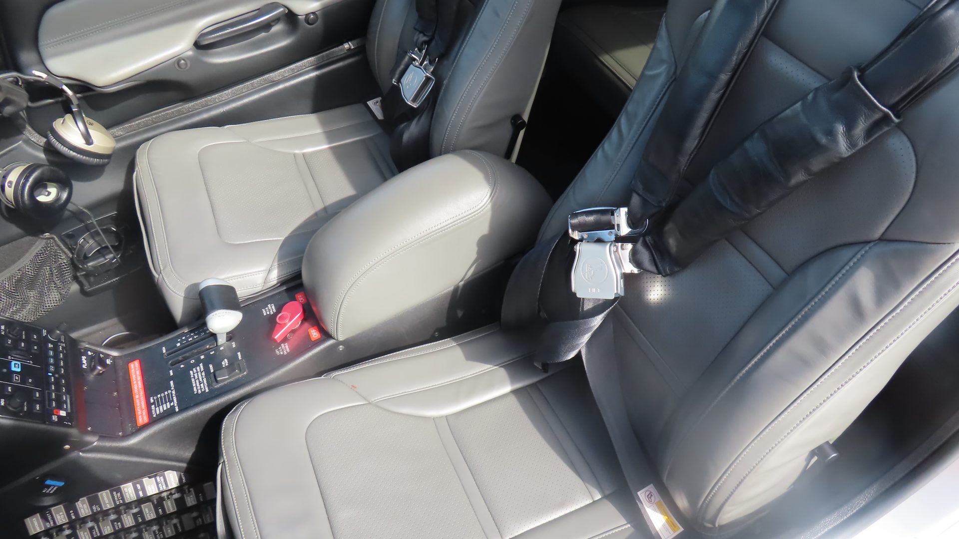 CIRRUS SR22 G6 GTS PLATINUM EIDITON 2021