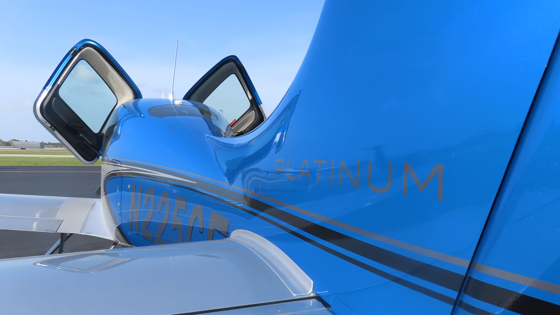 CIRRUS SR22 G6 GTS PLATINUM EIDITON 2021