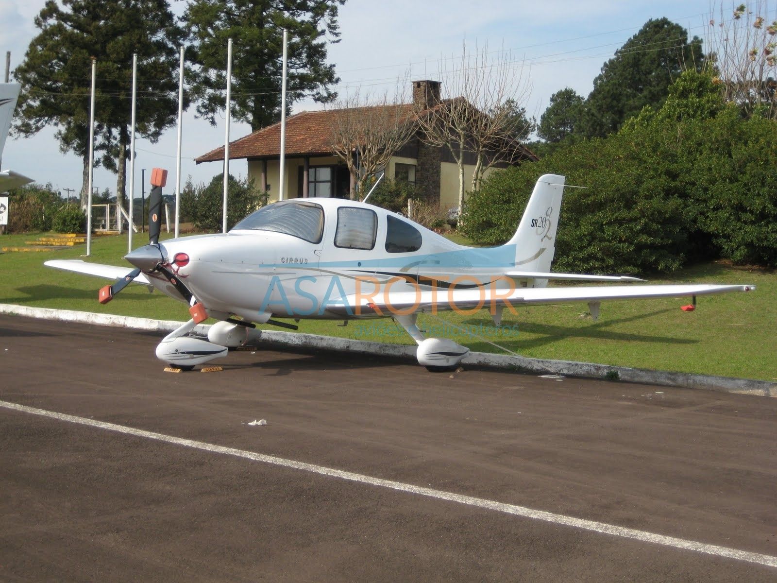 CIRRUS SR20 2006