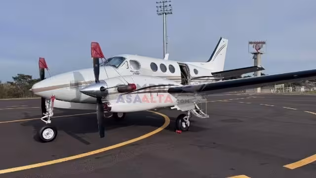 BEECHCRAFT KING AIR C90B 1998