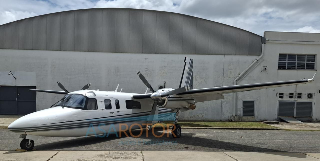 TWIN COMMANDER 690B 1979 — foto 2 de 2