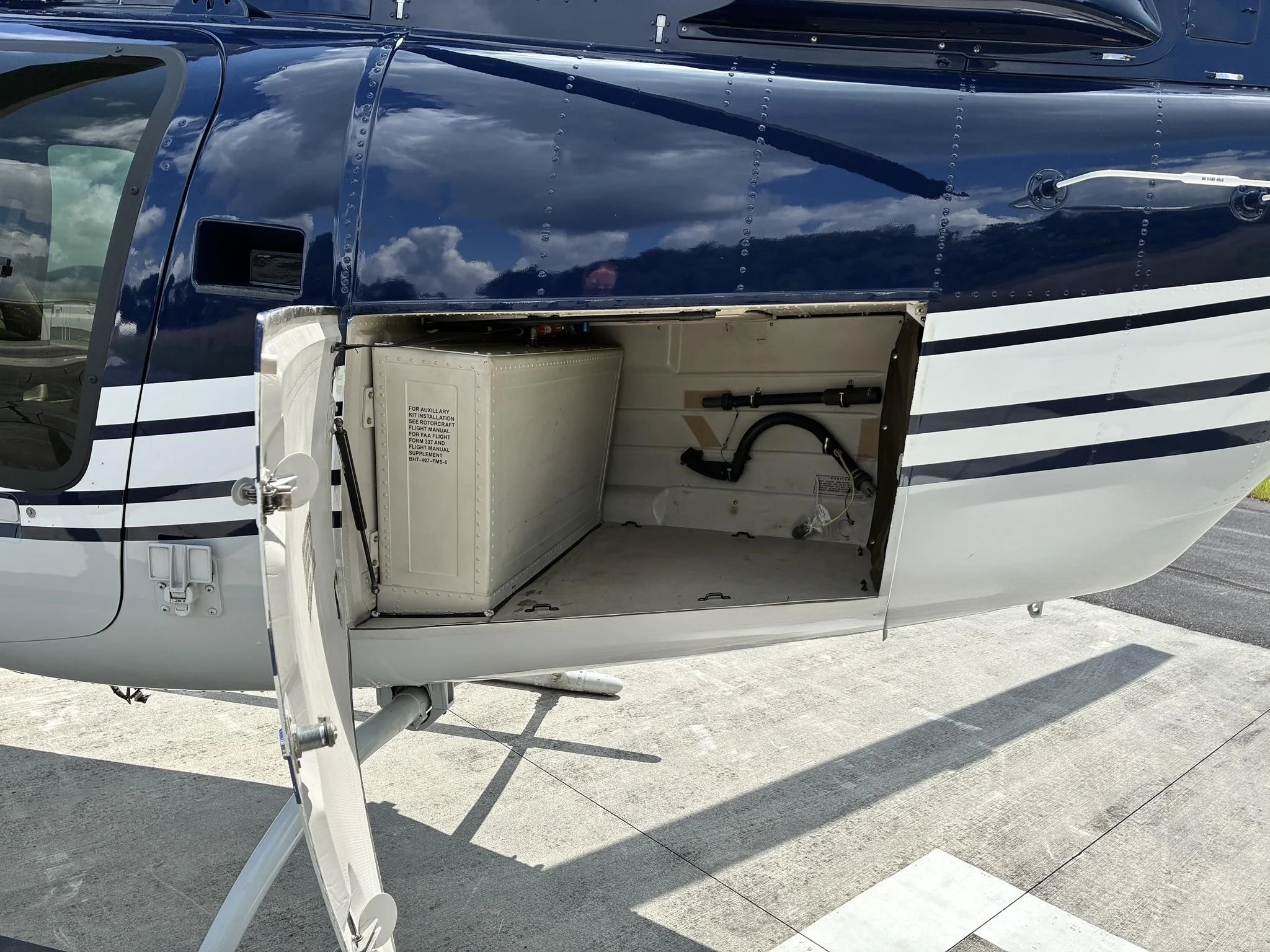 BELL 407 2004 — foto 7 de 14