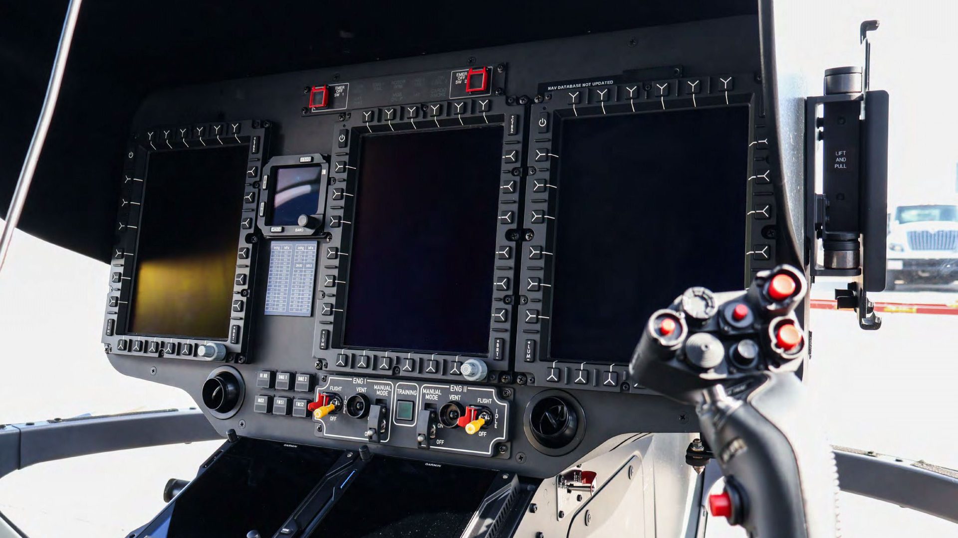 AIRBUS H135 T3 2023 — foto 7 de 17