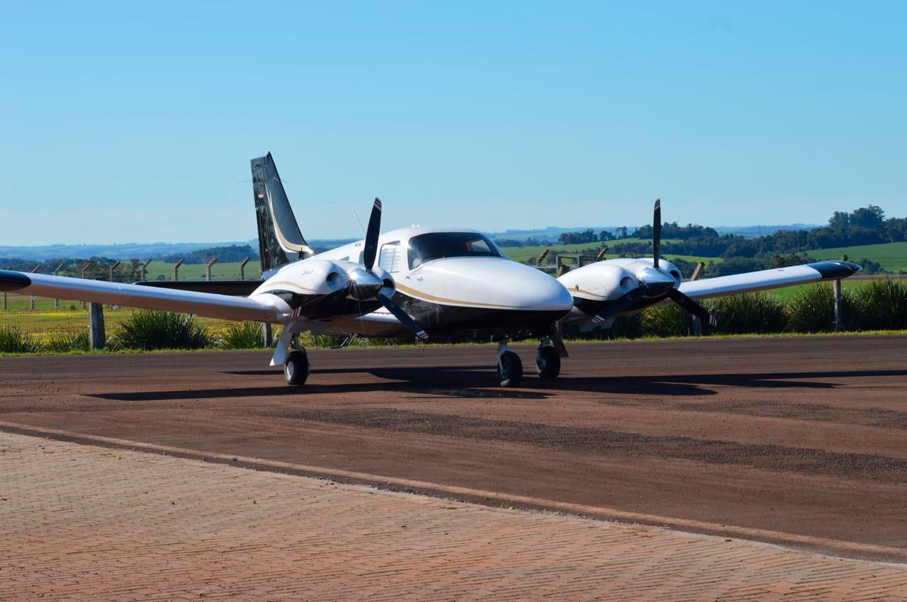 PIPER PA34-220T SENECA V 2013 — foto 5 de 9