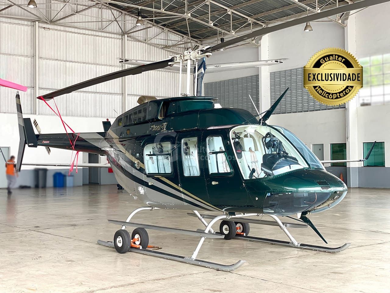 BELL 206L-4 LONG RANGER 1997 — foto 1 de 15