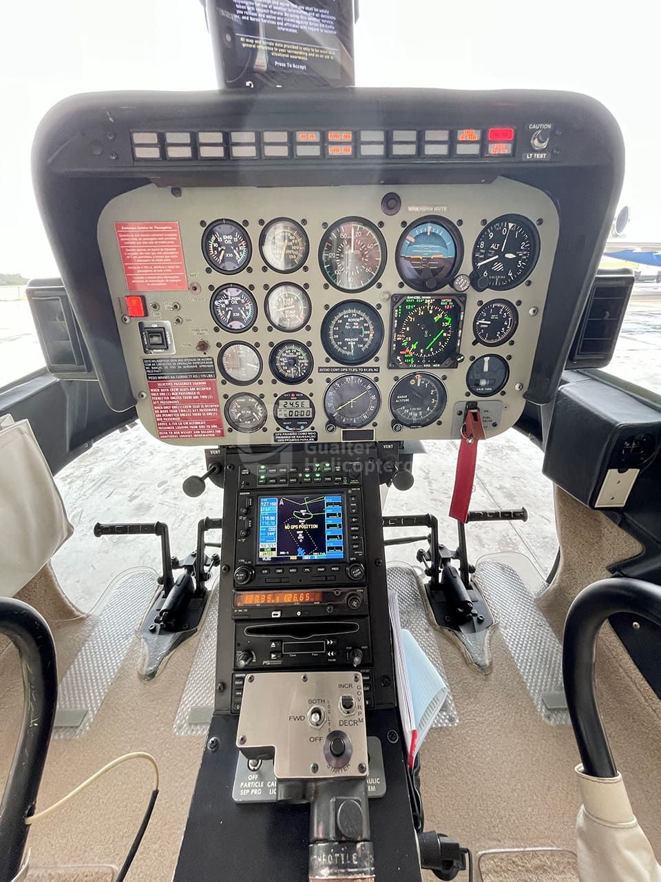 BELL 206L-4 LONG RANGER 1997 — foto 8 de 15