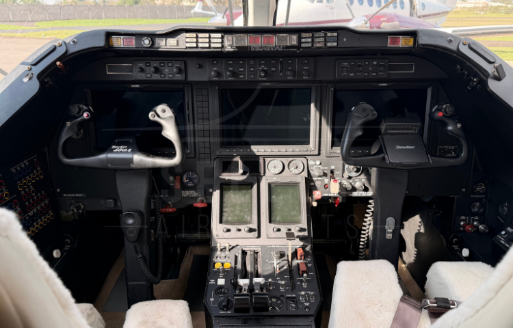HAWKER 400A 1998 — foto 3 de 3