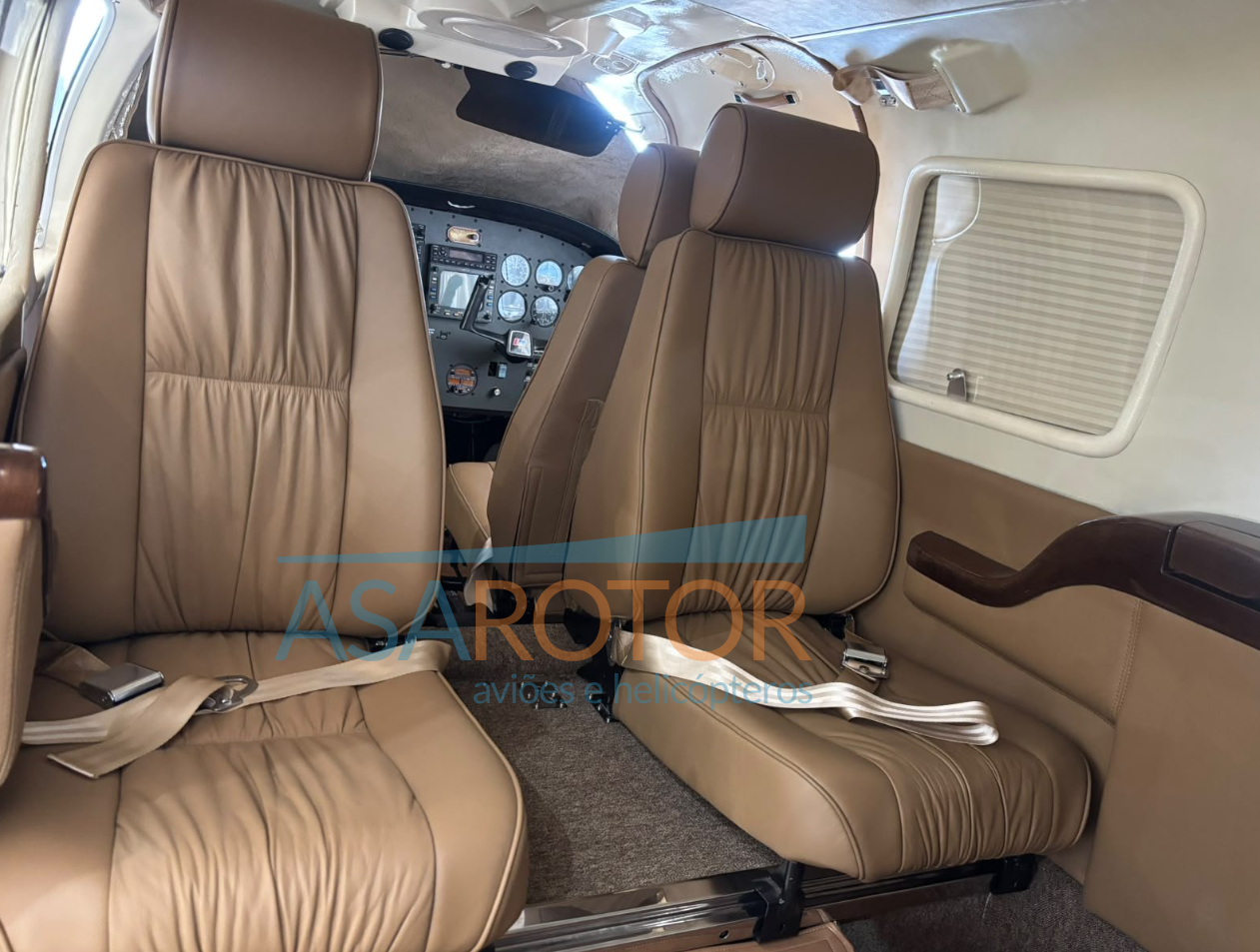 PIPER PA-34-220T SENECA III 1983 — foto 3 de 10