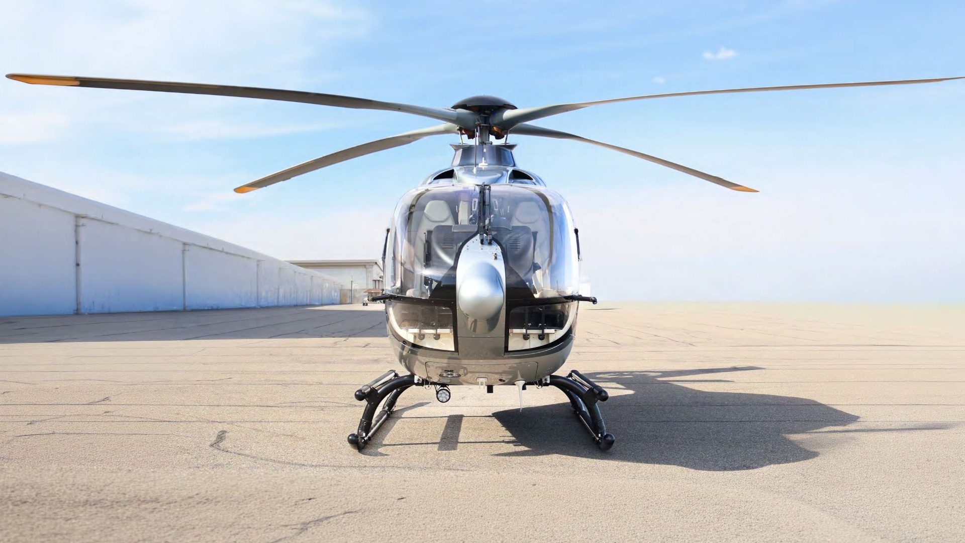 AIRBUS H135 T3 2023 — foto 11 de 17