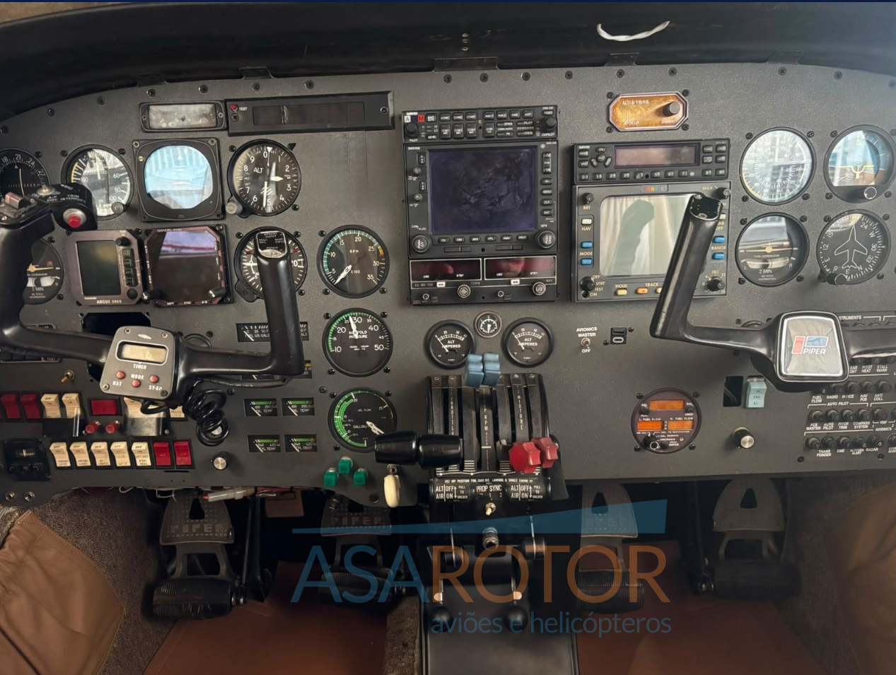 PIPER PA-34-220T SENECA III 1983 — foto 6 de 10