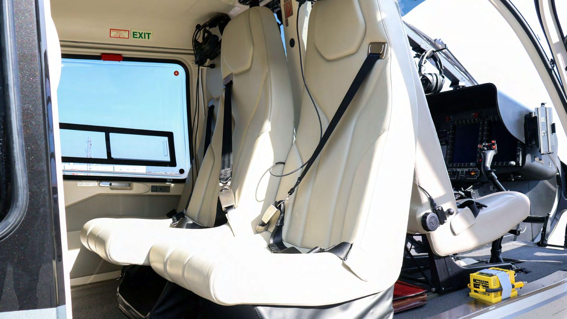 AIRBUS H135 T3 2023 — foto 9 de 17