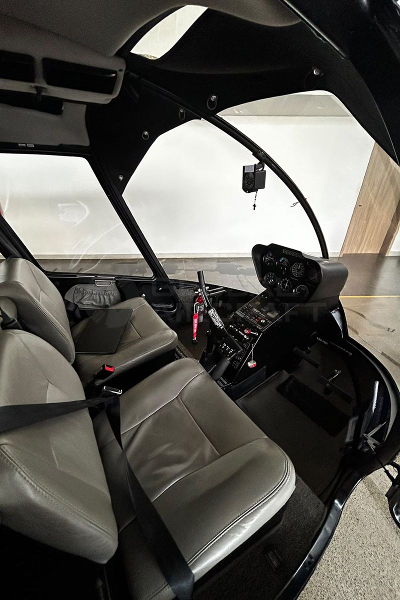ROBINSON R66 TURBINE 2012 — foto 3 de 4