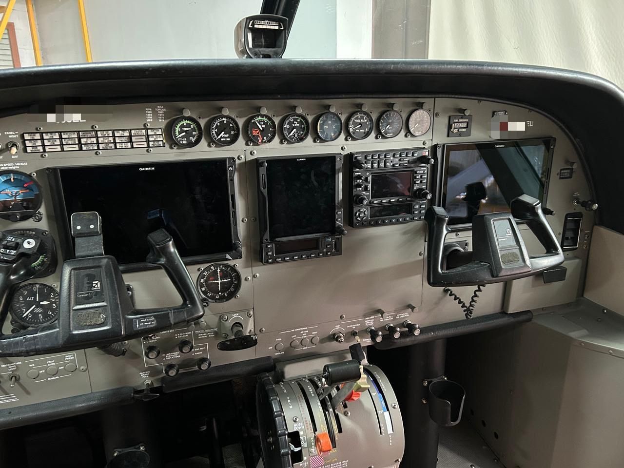CESSNA CARAVAN 208B 2002 — foto 3 de 3