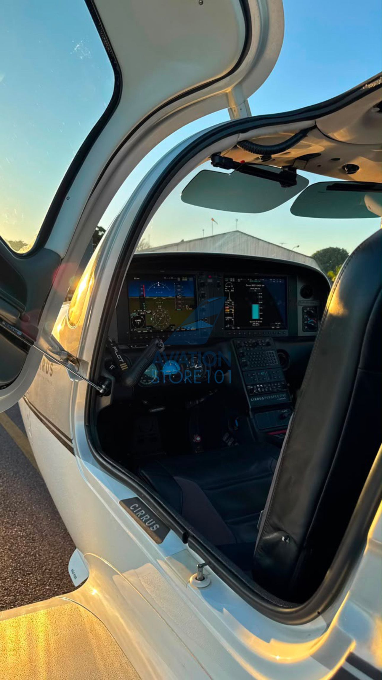 CIRRUS SR22 G3 GTS 2011