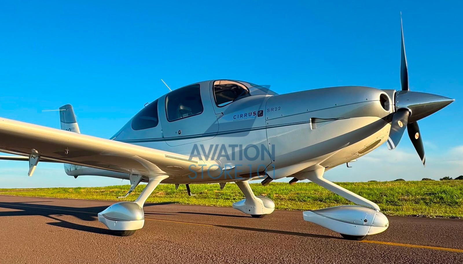 CIRRUS SR22 G3 GTS 2011